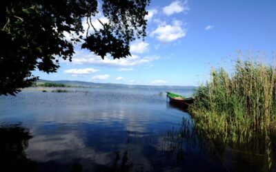 Tra cielo e acqua: la magia del Lago di Bolsena
